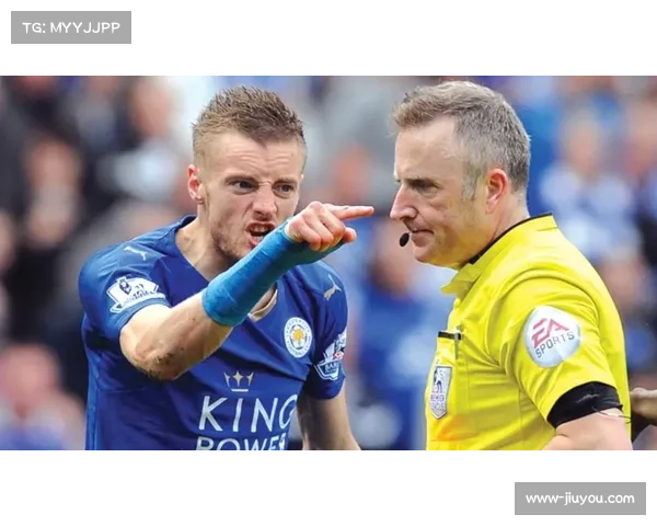 闪电前锋斯塔姆科斯对阵红翼入25球 与奥维契金并列现役第一