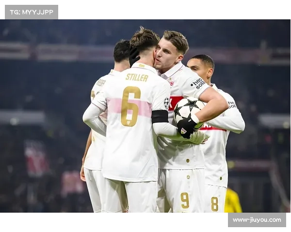 阿贾克斯迎战奥林匹亚科斯 两位教练欧战经验对比